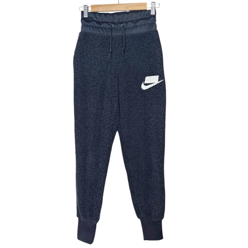 Nike NSW Sherpa Boucle Pull-On Jogger Sweatpant Size XS Black Pockets Athleisure